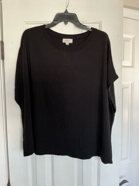 LOFT Classic Black Relaxed Fit Top